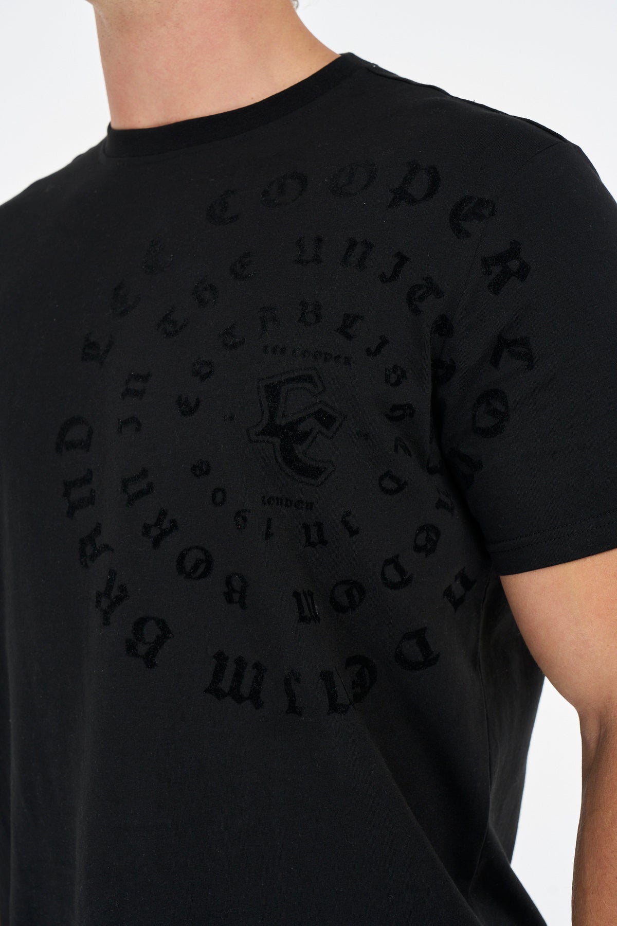 Black Lee Cooper Samkelo T-shirt for men, casual short-sleeve tee with crew neck and logo detail.
