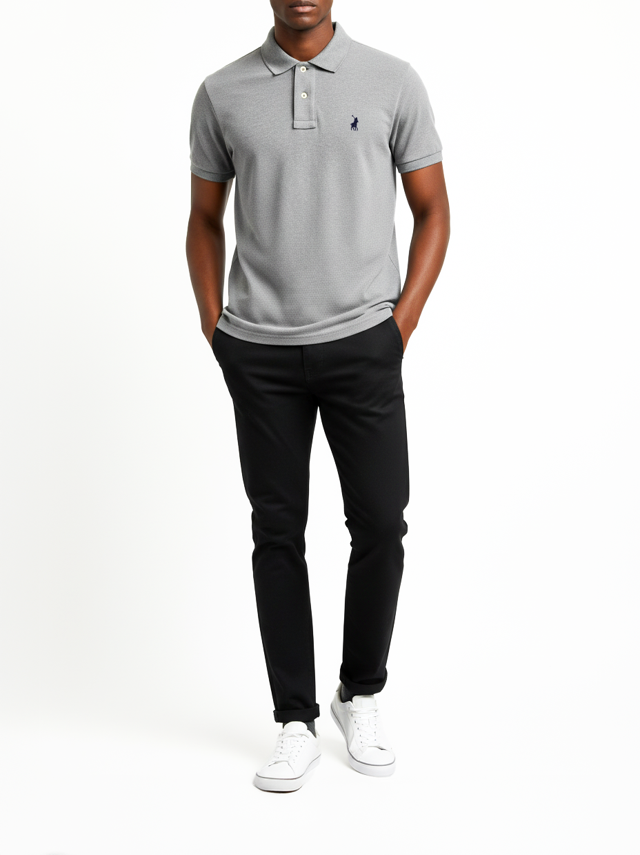 Men's grey Polo Carter Essential Pique short-sleeve golf shirt, classic fit, made by Polo, featuring breathable stretch pique fabric.