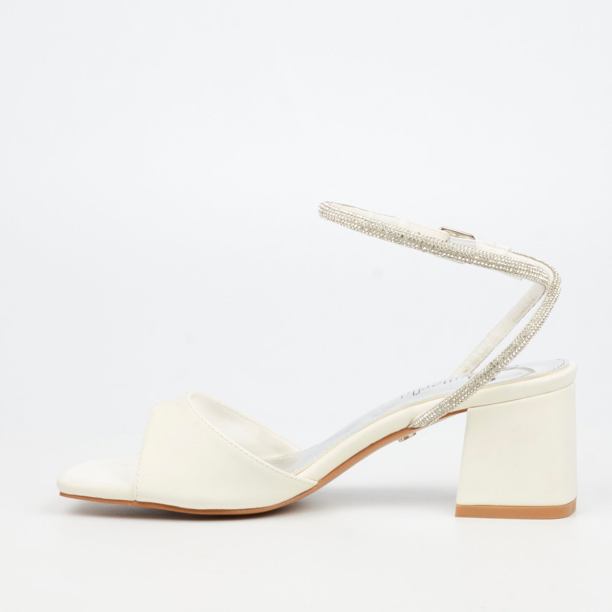 White Butterfly Feet Alaine 1 Heel women's sandals with open toe and ankle strap, stylish and comfortable for summer wear.