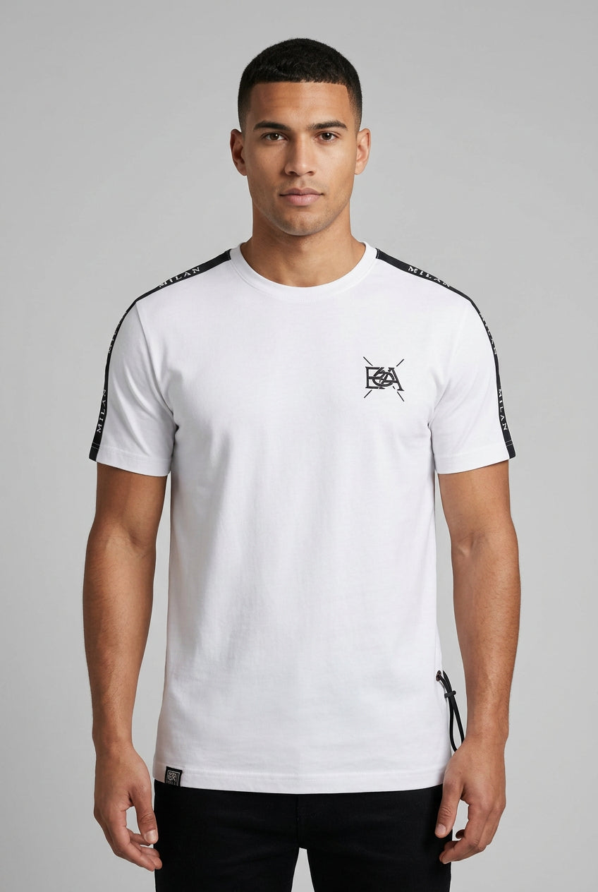 White BA6 Matilo T-shirt for men, classic fit and soft fabric, shown on a hanger.