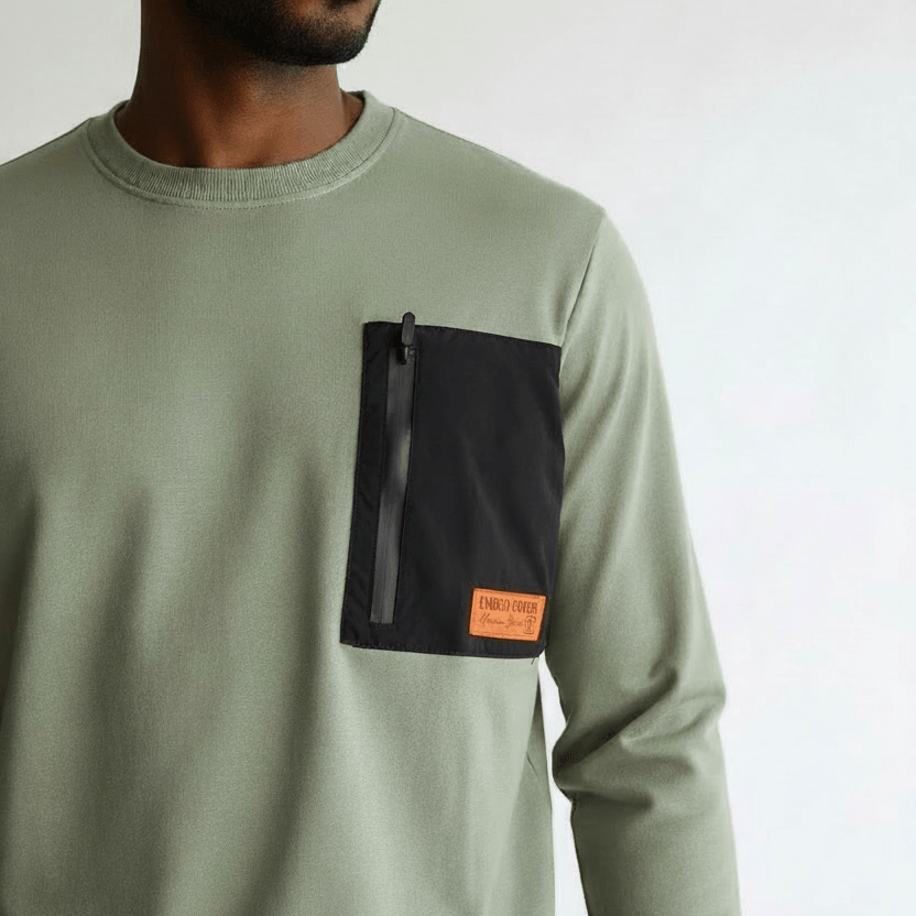 Green Enrico Coveri men's sweater in size 38, featuring a cozy knit design and classic fit.