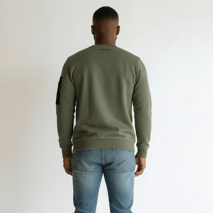 Green Enrico Coveri men's sweater in size 38, featuring a comfortable fit and stylish design.