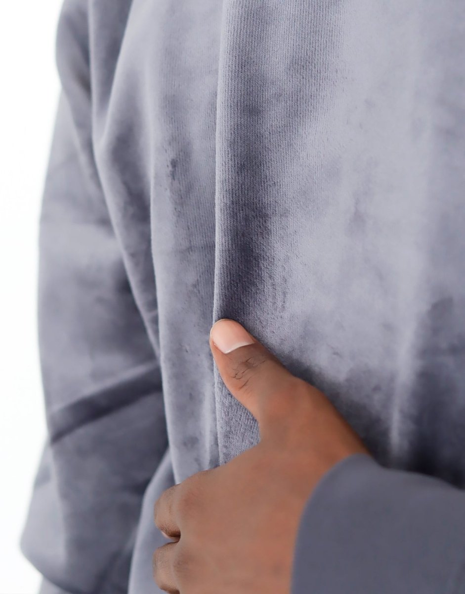 Klevas men's charcoal soldier pullover sweater with a crew neck and ribbed cuffs, casual and warm for everyday wear.