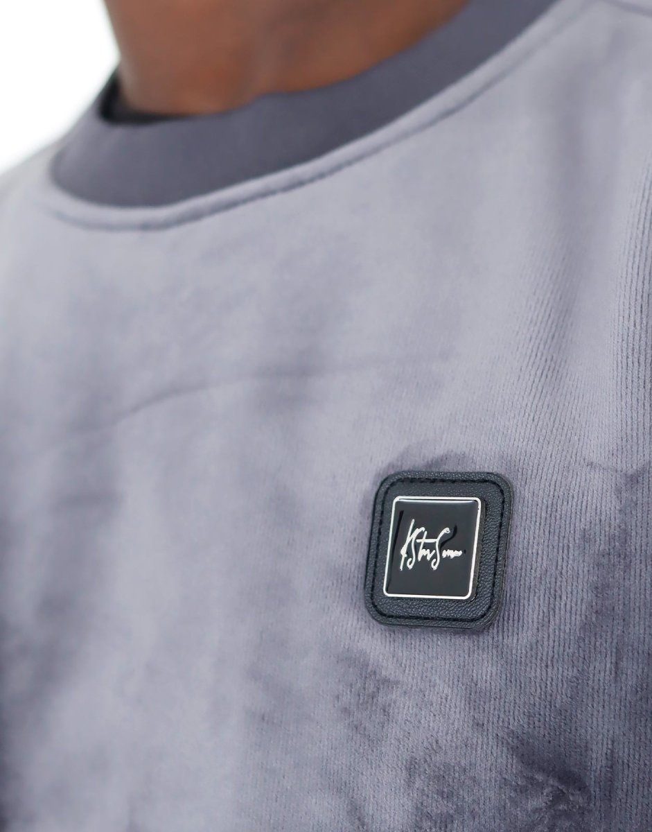 Klevas men's charcoal soldier pullover with a cozy fit, featuring a ribbed collar and cuffs, ideal for casual wear.