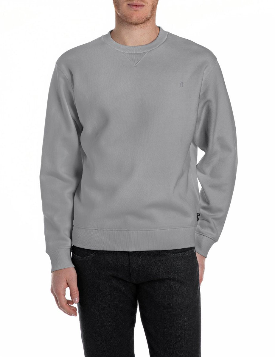 Replay men's sweater M3102 in lead grey, featuring a cozy knit fabric and classic crewneck design.