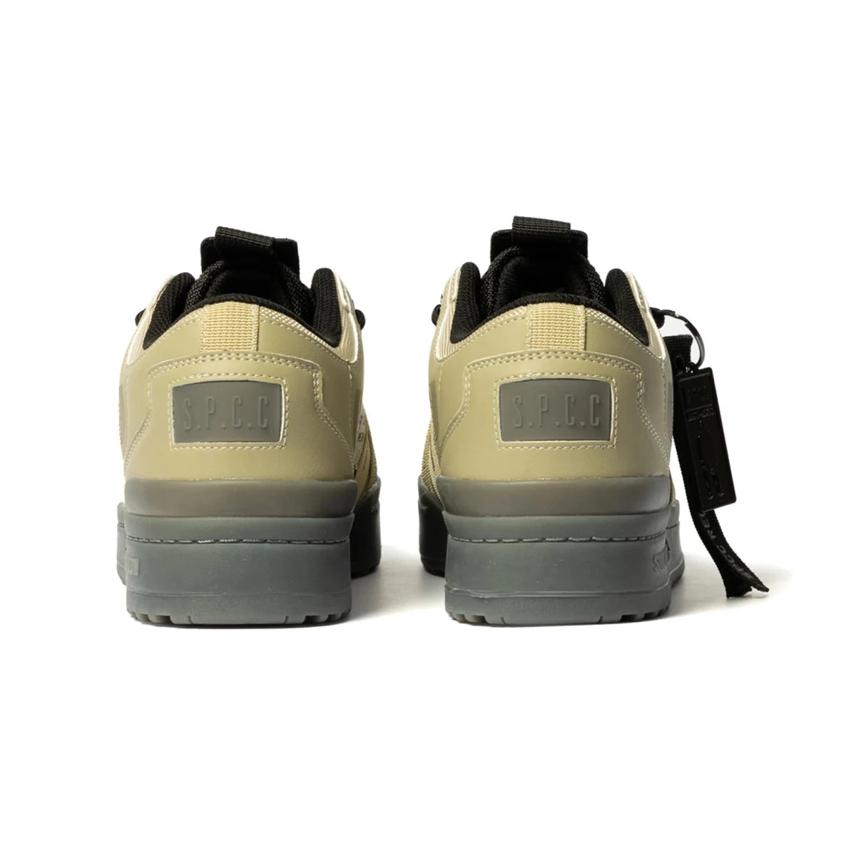 Off-white SPCC Recon Dune Force Lo men's sneaker with sporty design and lace-up closure, casual footwear for everyday wear.