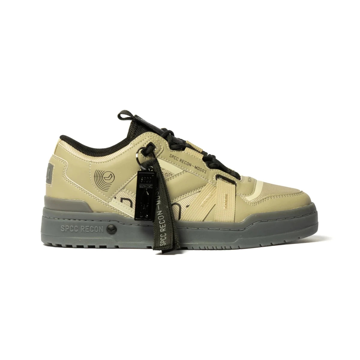 Men's SPCC Recon Dune Force Lo sneaker in off-white with a sleek design and casual style.
