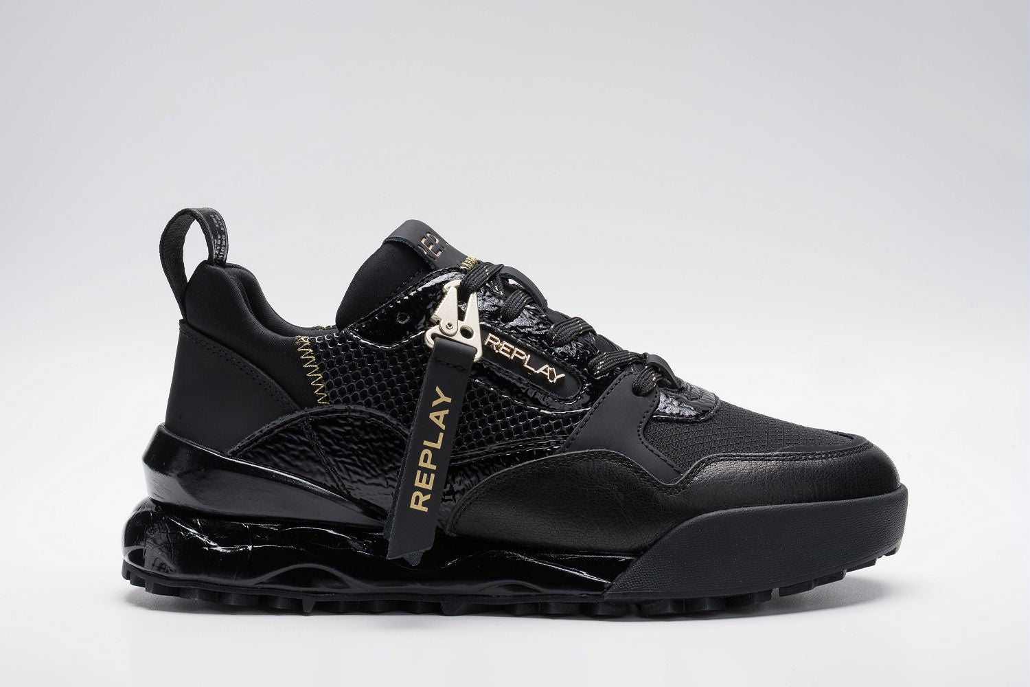 Replay Field Triple Black
