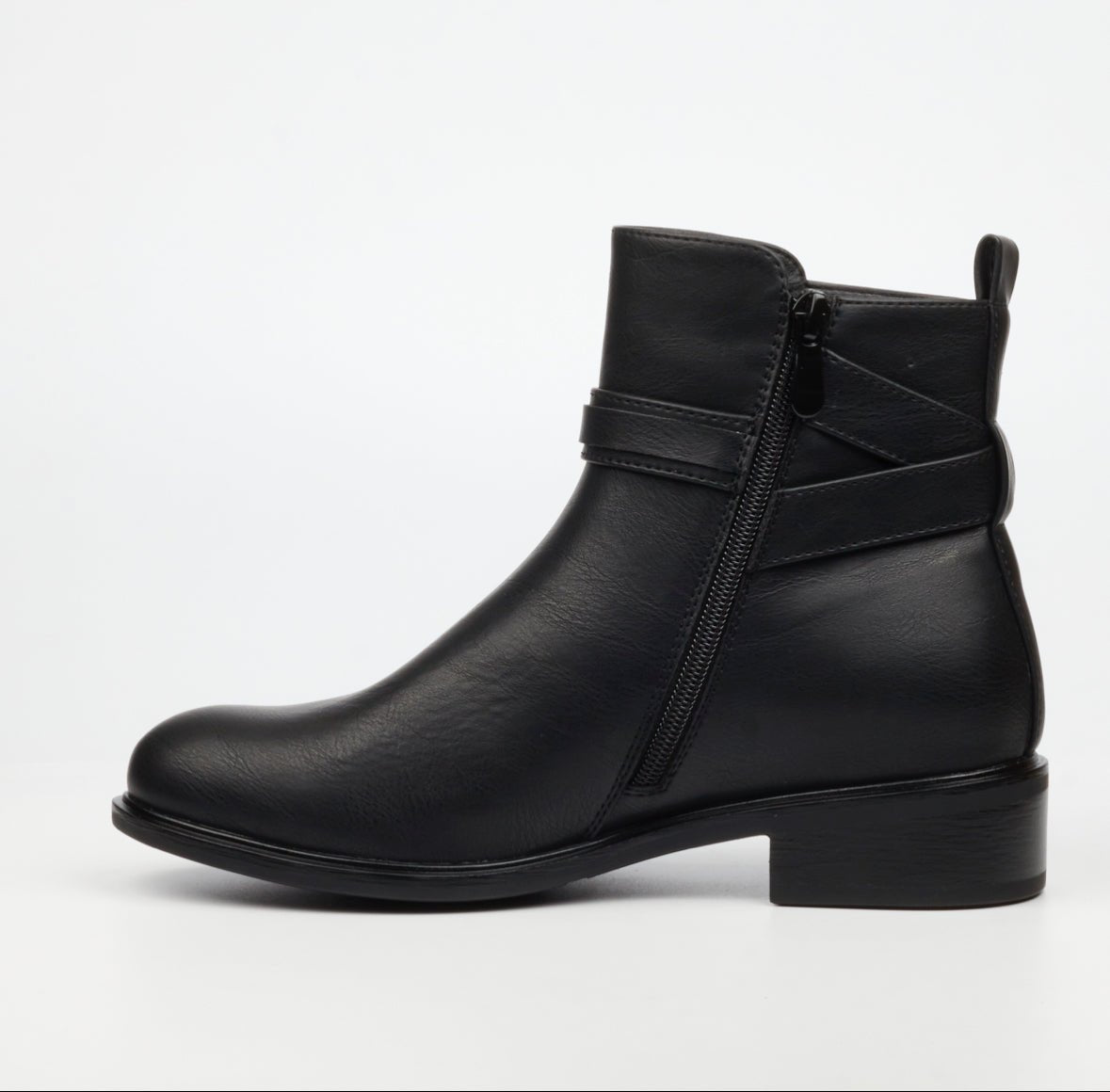 Black Butterfly Feet HUDA 23 ankle boots for women featuring stylish design and comfortable fit.