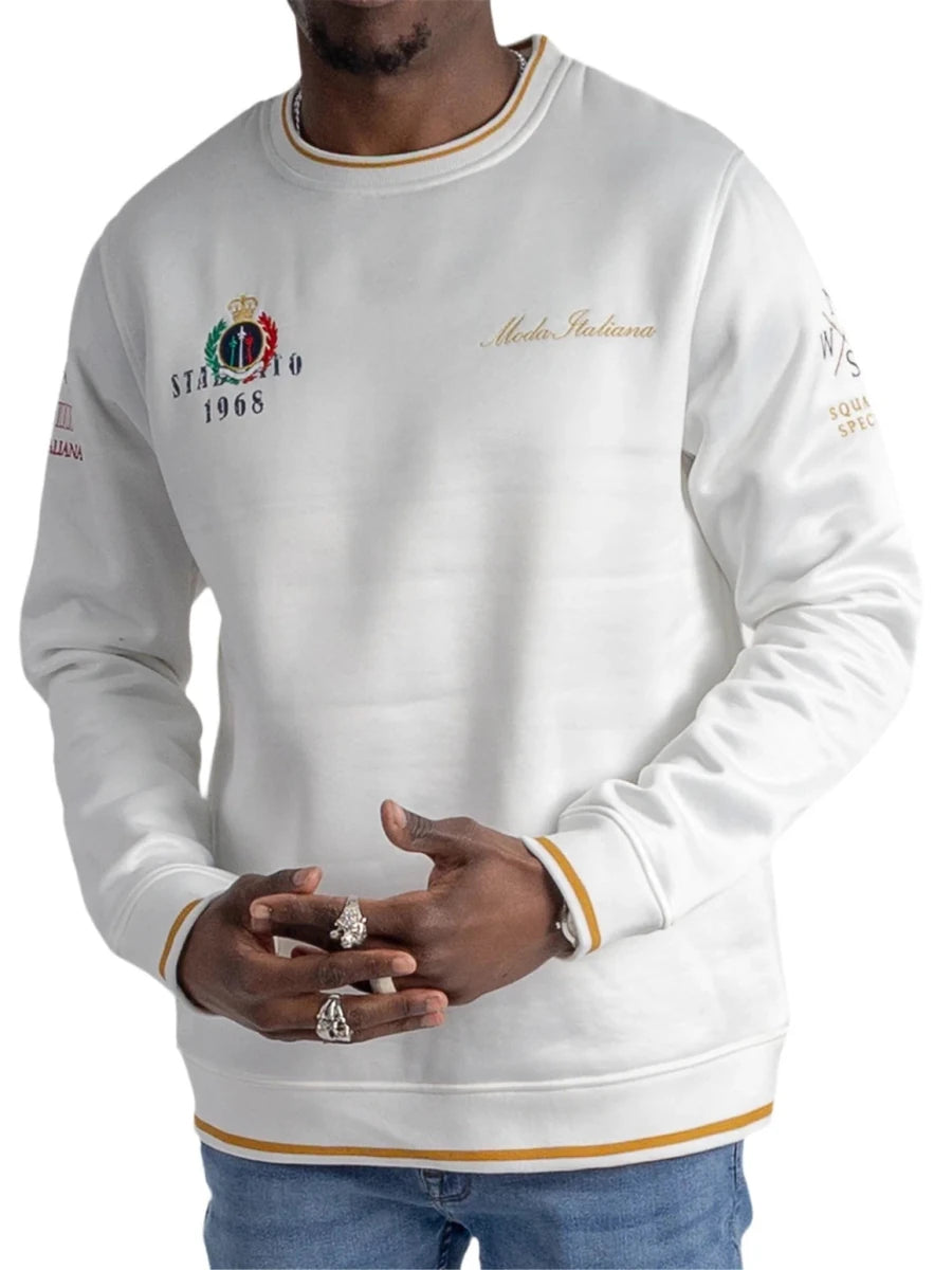 White Klevas Gusto men's pullover displayed on a mannequin, featuring a comfortable fit and classic crew neckline.