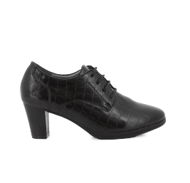 Black Pierre Cardin women's formal lace-up court shoes with sleek design and pointed toes, ideal for professional or dressy occasions.