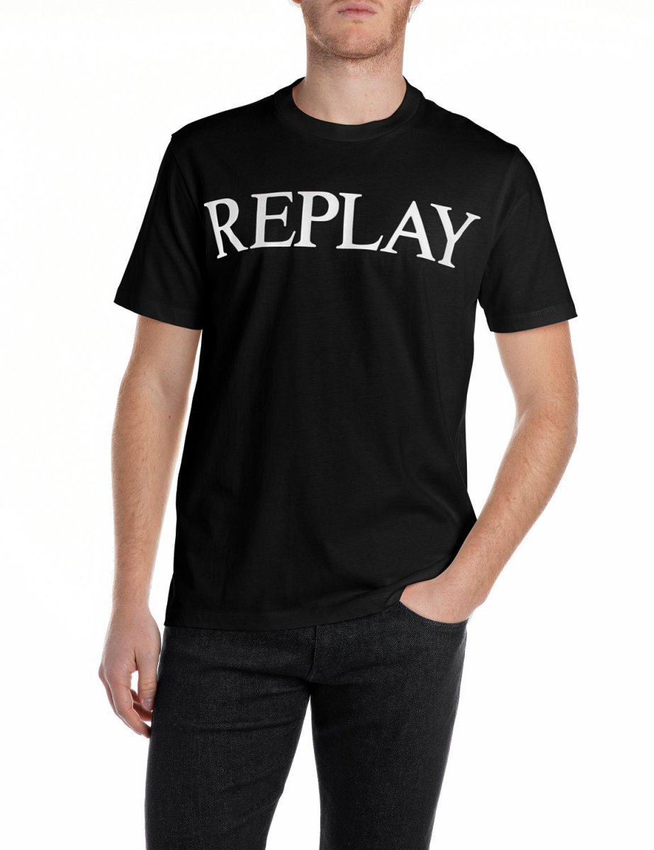 Black Replay M3099 men's T-shirt with a classic crew neck and short sleeves, made from soft, comfortable fabric.