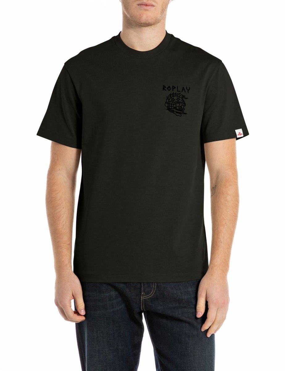 Black Replay M3251 men's T-shirt with a classic crew neck and simple design, shown on a flat lay.