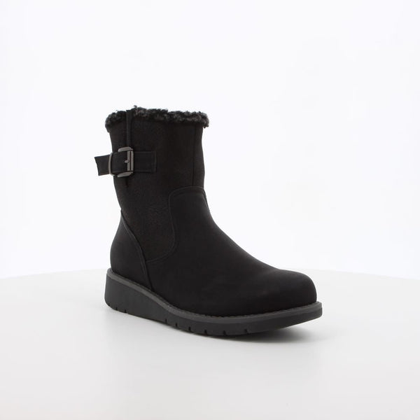 Soft Style Rowen black women's boots with a sleek design and lace-up detail, perfect for casual or dressy outfits.