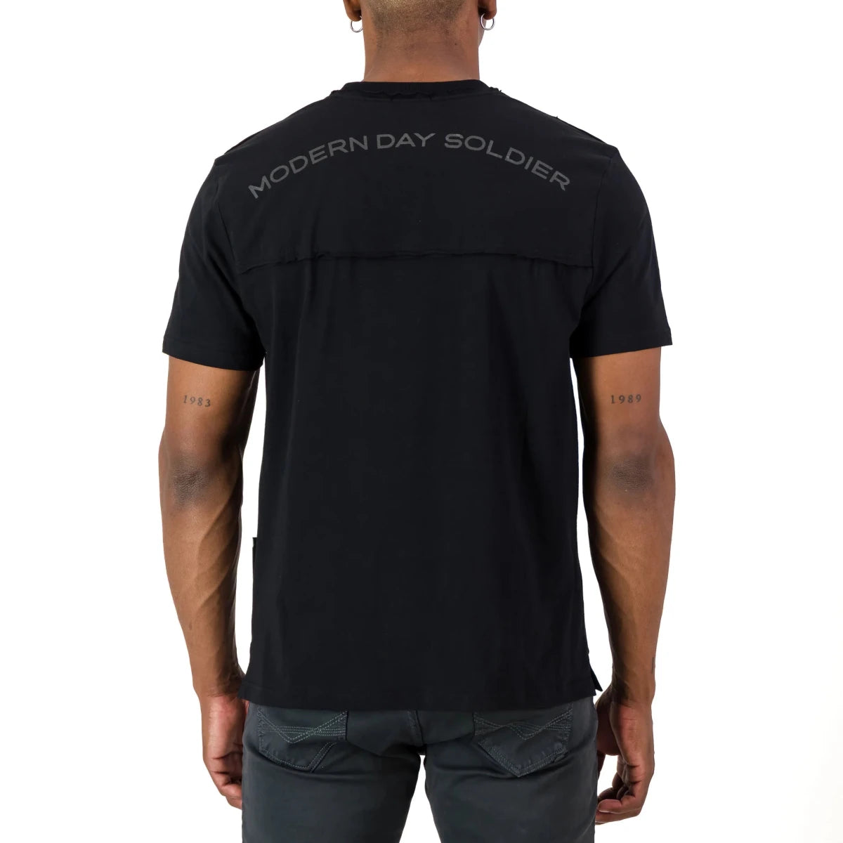 Black SPCC Recon Berrett T-shirt for men, featuring a casual fit and classic crew neckline, shown on a plain background.